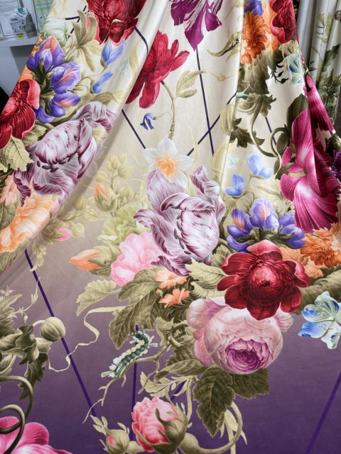 Draperie catifea flori